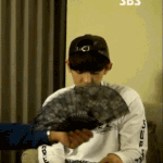 [EXO] 찬열이가 바지<b>속</b>에...ㅎㅎㅎㅎㅎ