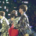 [EXO] <b>민서</b>기형한테 공격실패하고 역관광당하는 열매잼