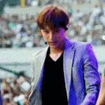 [EXO] 이게바로그냥걸어가도분위기나는엑소<b>센터</b>다
