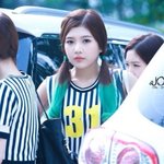 출근길도 귀여운 레드벨벳 조이