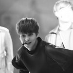 [EXO] 맑은 눈을 가진분이었어요