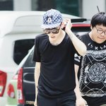 매일 출근길을 <b>런웨이</b>로 만드는 지코