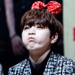 엄마미소 생성 男아이돌 먹방