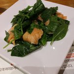 [EXO] ㅅㄷ)) 뷔페왔는데 옆테이블 <b>민폐</b>개쩜 ㅅㅂ