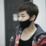 [시우민] 시우민 공항고화질<b>두장</b>ㅋ