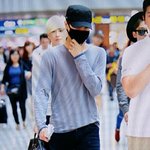 [EXO] 김종인 오늘 <b>가방</b>들고온줄ㅋㅋㅋㅋ