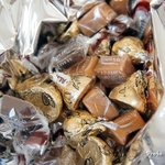 야근하는 힘든 직원들에게 <b>당</b> <b>충전</b>을 해주신 황두연 대표님!