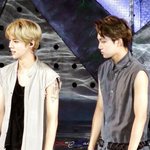 [카이] 예쁜형 뚫어져라보는 <b>조니</b>니ㅂ_ㅂ