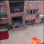 [가가] 여중생에게 <b>물총</b> 쏘고 튀는 찌질남