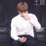 [카이] 종인이 느린애교.<b>gif</b>