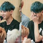 [EXO] 타오 <b>파랑</b>색 <b>계열</b> 머리 한번 더 소취