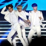 [EXO] 레이 <b>파란</b>머리인줄