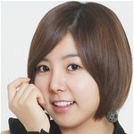 뭔지 모르게 예뻐진 레이나, 카메라 마사지빨<b>인가</b>