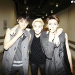 [수호] <b>SM글로벌</b>에 뜬 며니사진!