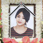 [EXO] <b>영정</b>사진예쁘게나왔다..