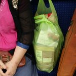 [댓글부탁] 퇴근길 공항철도 개념상실 아줌마.