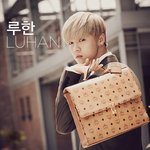 [EXO] 엠씨엠<b>가방</b> <b>선물</b>받아도 안들고다녀 ㅋㅋㅋ