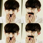 [EXO] <b>콧수염</b>있어도귀여운 찬욜이