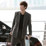 유난히 전신사진이 많은 위너 이승훈