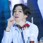 [<b>위너</b>] 진짜 팬의팬, <b>위너</b>의 남태현 - 눈썹 한번 만져보자!