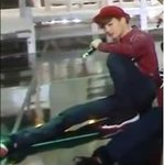 [EXO] 나이거보고 5<b>키</b>로뺏음