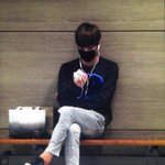 [EXO] 종인이 발목에 <b>붕대</b><b>감고</b>있어 