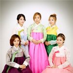[EXO] 이거봤어? 레코 <b>추석</b>인사하려고 미리 한복입고 찍은거래...