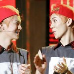 [EXO] 이사진존나<b>자연</b>스러워