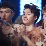 [EXO] 방금 의심병도<b>진년</b>들은