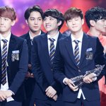 [EXO] <b>한</b>백년<b>뒤</b>면 역사책에도실릴듯