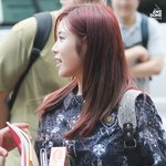 [시크릿] 무대 의상 입고 <b>털털</b>하게 퇴근하는 전효성