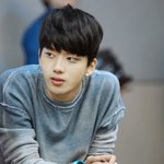 <b>센스</b>있는 아이돌 맨투맨 코디