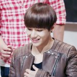 귀여움이 몸에베여있는듯한 뷔