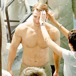 [EXO] 어떤 몸매가 더 좋음??