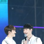 [EXO] 지금 너무 좋은데 할머니가 자라고 <b>재촉</b>하시네