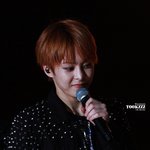 [EXO] 민석이 작년사진이랑 비교하면 늙긴했다