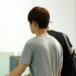 [EXO] 디오 <b>뒷모습</b> 디오 같다 추 아니다 반