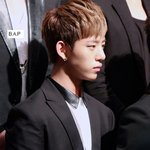 종이 벨 듯한 男아이돌 <b>옆태</b>