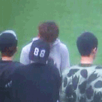 [시우민] 나도 <b>민석</b>이 품에 들어가고파..