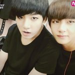 [<b>방탄뷔</b>] 애네둘 뭐니?