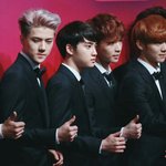 [EXO] 야 나 똥끊고 나왔는데 애들이어디있어