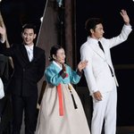 [<b>미남</b>]  김수현도 장동건 옆에 있으니..ㅠㅠㅠㅠㅠㅠㅠ