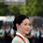 [개막식보고] 이영애는 예전보다 지금이 미모리즈인듯