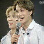 [카이] 여기 진짜 <b>예술</b>만 모아낫어...