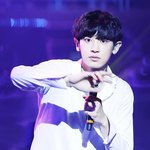 [EXO] 찬열이 개이쁘다 진짜