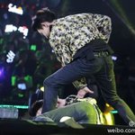 [도경수] 찬열이 신나게때리고 <b>뿌듯</b>열매먹은경수ㅋㅋㅋㅋㅋㅋ