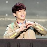 [EXO] 나는 내가 엄마 패딩<b>사</b>드렸당