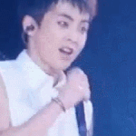 [시우민] 종대생일축하노래 부르는 밍속<b>형아</b>~