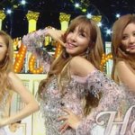 [캐키서] 어제자 반짝반짝 <b>은갈치</b> 의상 눈부신 태티서