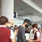 [EXO] <b>오늘자</b> 종인이가방ㅋㅋㅋ